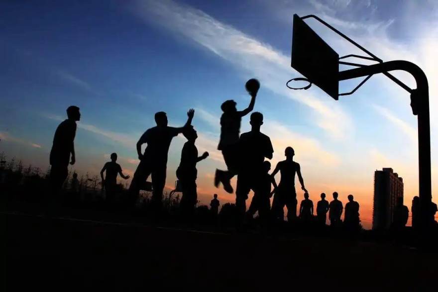 懂球帝 NBA新赛季前瞻：空间与换防成主流，年轻核心的第三年考验